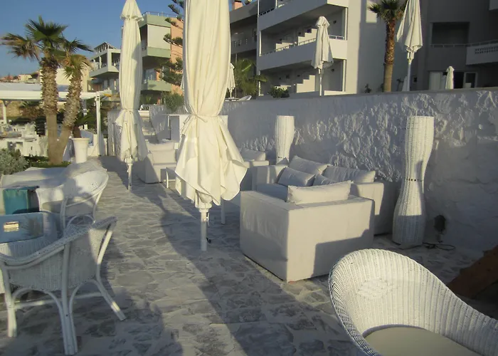 Petradi Lounge Отель 4*