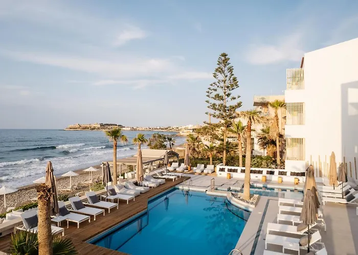 Petradi Lounge Hotel