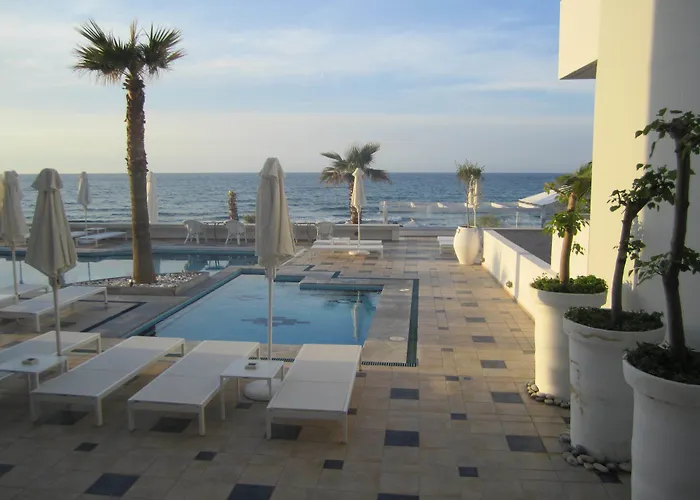 Petradi Lounge Hotel 4*