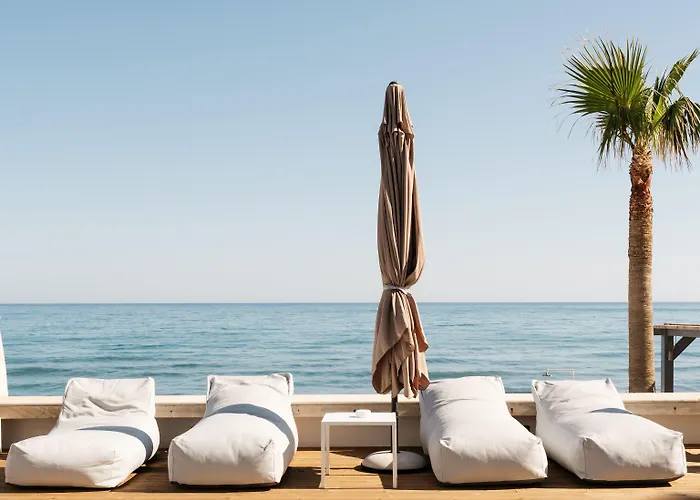 Petradi Lounge Hotel