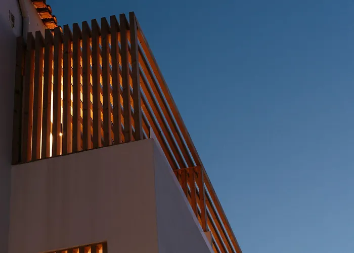 Petradi Lounge Hotel