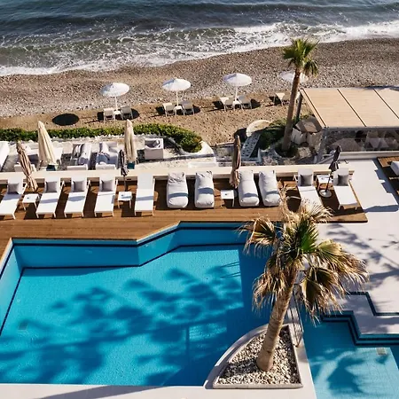 Petradi Lounge Otel 4*