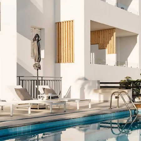 Hotel Petradi Lounge By Ghh 4*