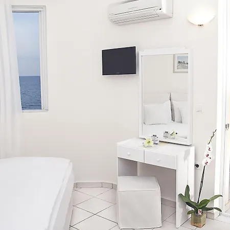 Petradi Lounge 4*