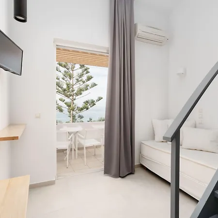 Petradi Lounge Hotel 4*