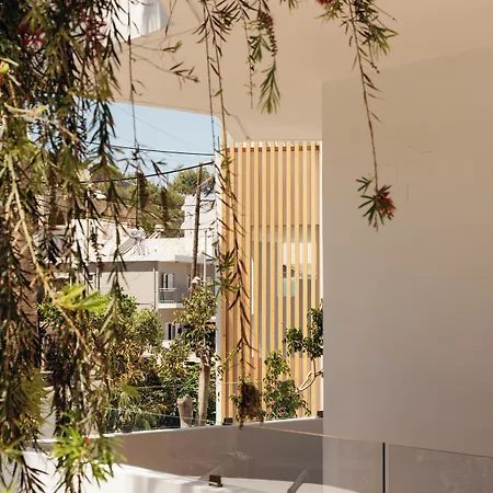 Hotel Petradi Lounge By Ghh 4*