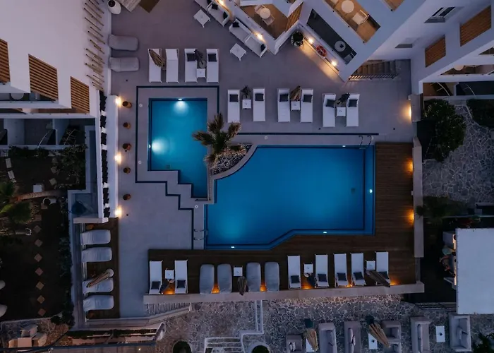 Petradi Lounge Hotel